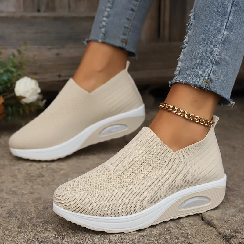 Classic Orthopedic Sneakers with Timeless Style