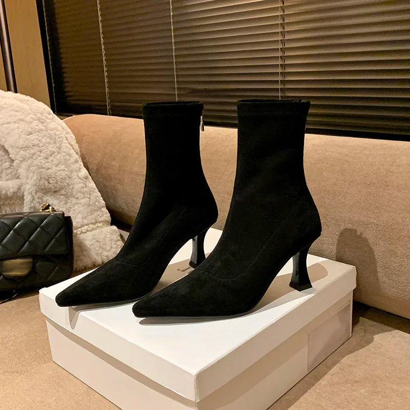 Graceful Orthopedic Boots for Modern Look