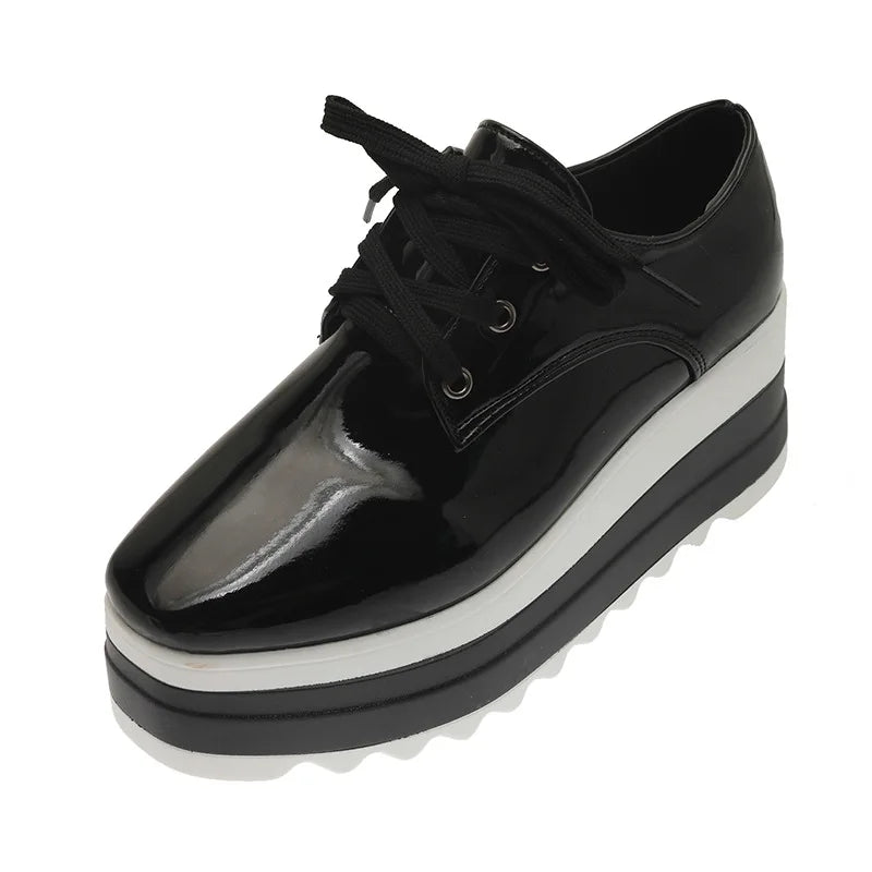Graceful Orthopedic Sneakers for Modern Look
