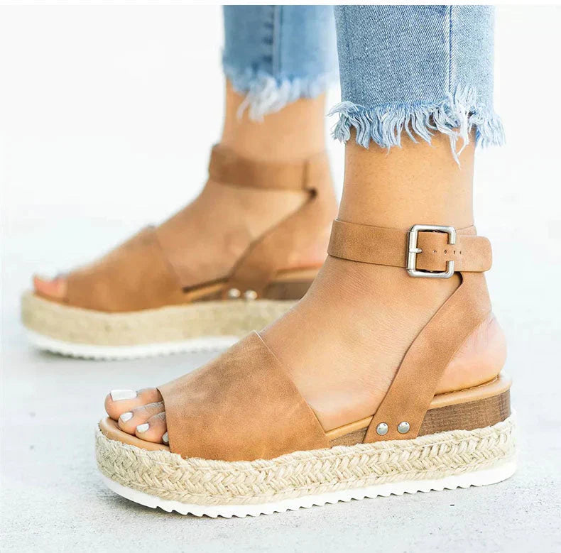 Chic Orthopedic Sandals with Unique Design