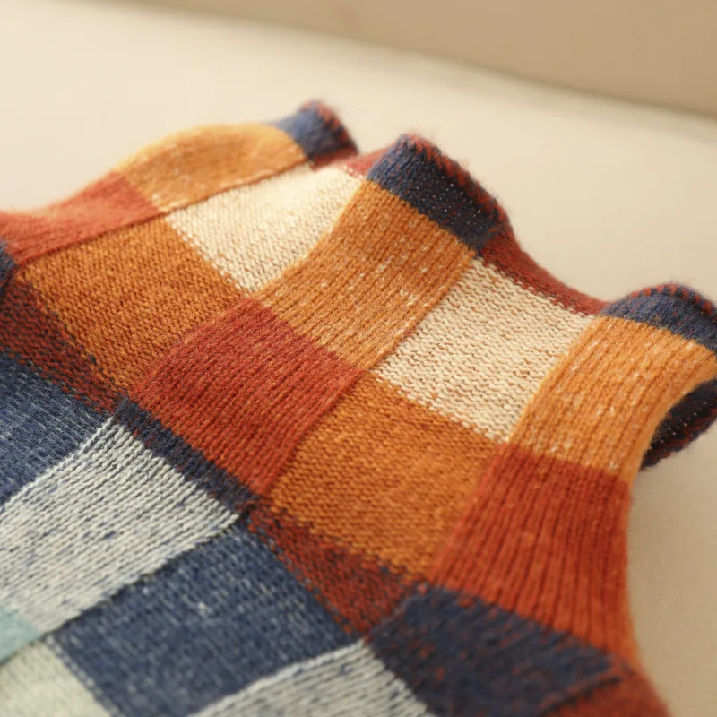 Timeless Vintage Style Pullover