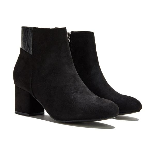 Graceful Orthopedic Boots for Modern Look