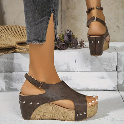 Chic Orthopedic Sandals with Unique Design