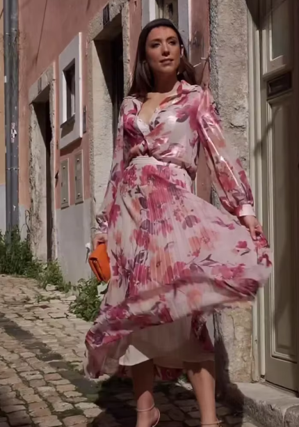 Gracefully Designed Blouse