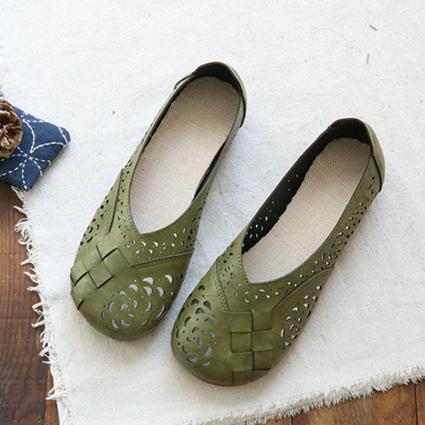Chic Orthopedic Flats with Unique Design
