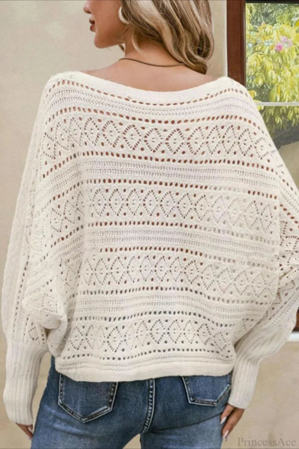 Timeless Vintage Style Pullover