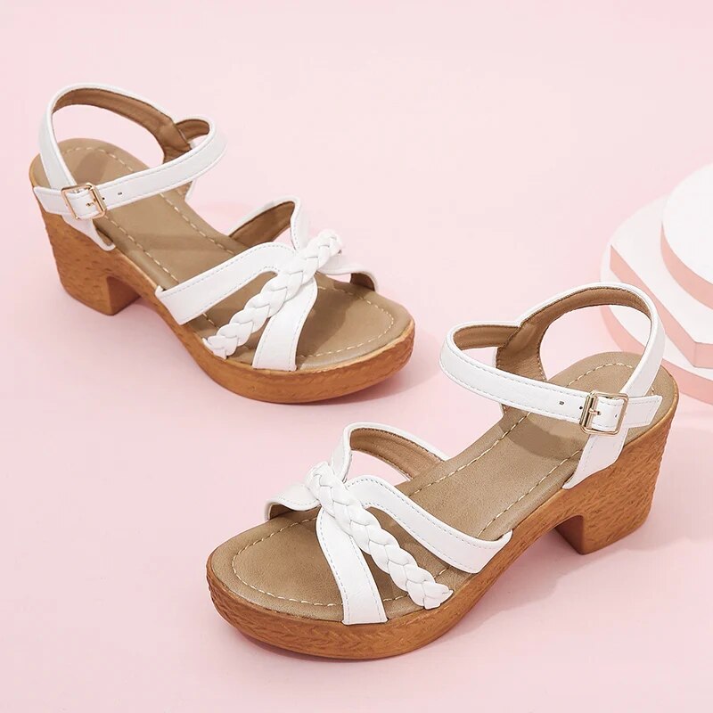 Graceful Orthopedic Sandals for Modern Look