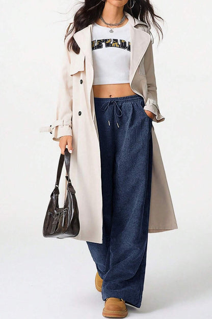 Effortlessly Elegant Pants with a Timeless Design