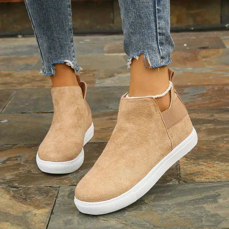 Graceful Orthopedic Boots for Modern Look