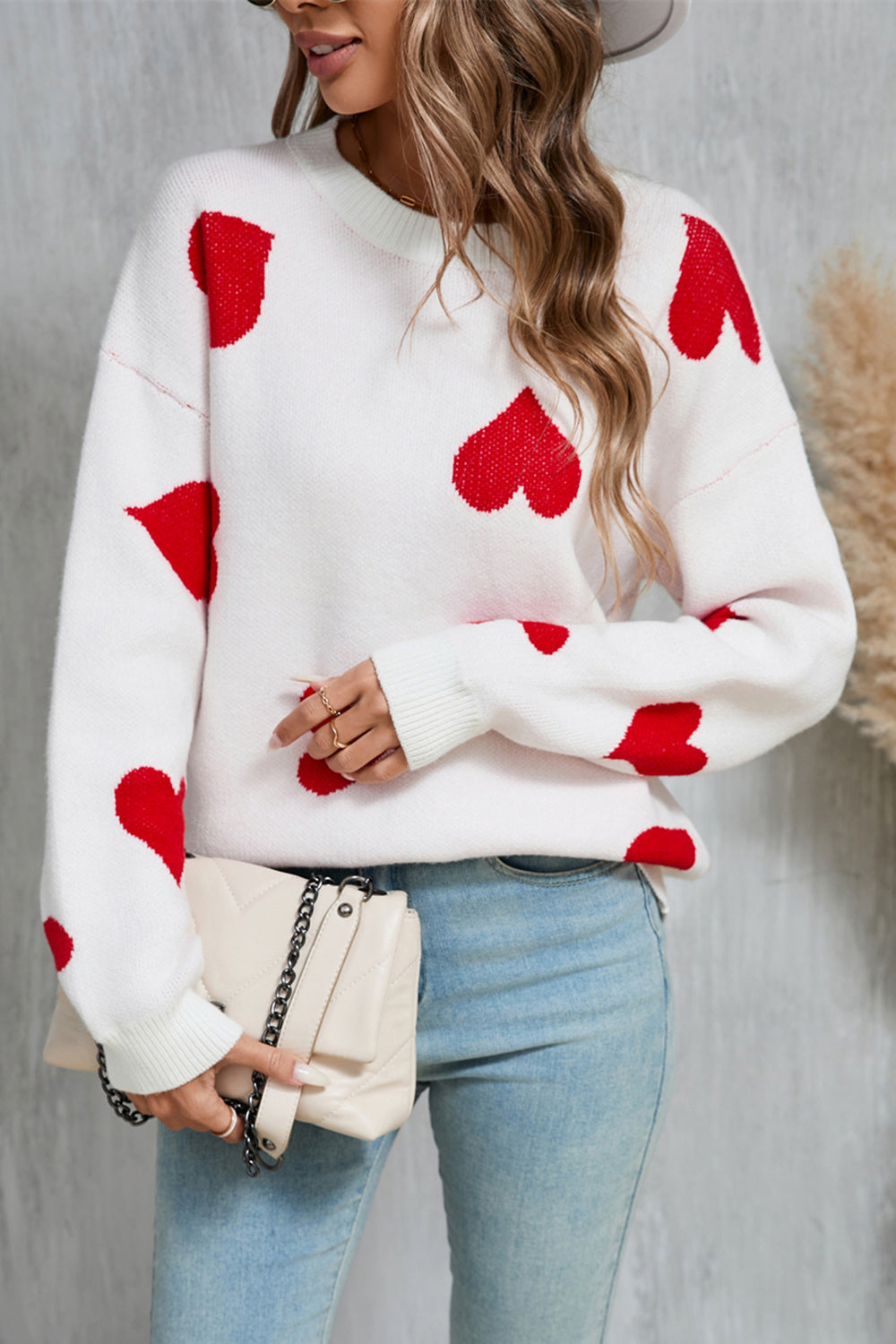 Mareike® | Heart-shaped crew neck sweater with dropped shoulders
