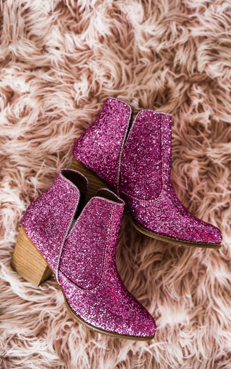Chic Orthopedic Boots with Unique Design