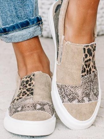 Beautifully Crafted Orthopedic Sneakers