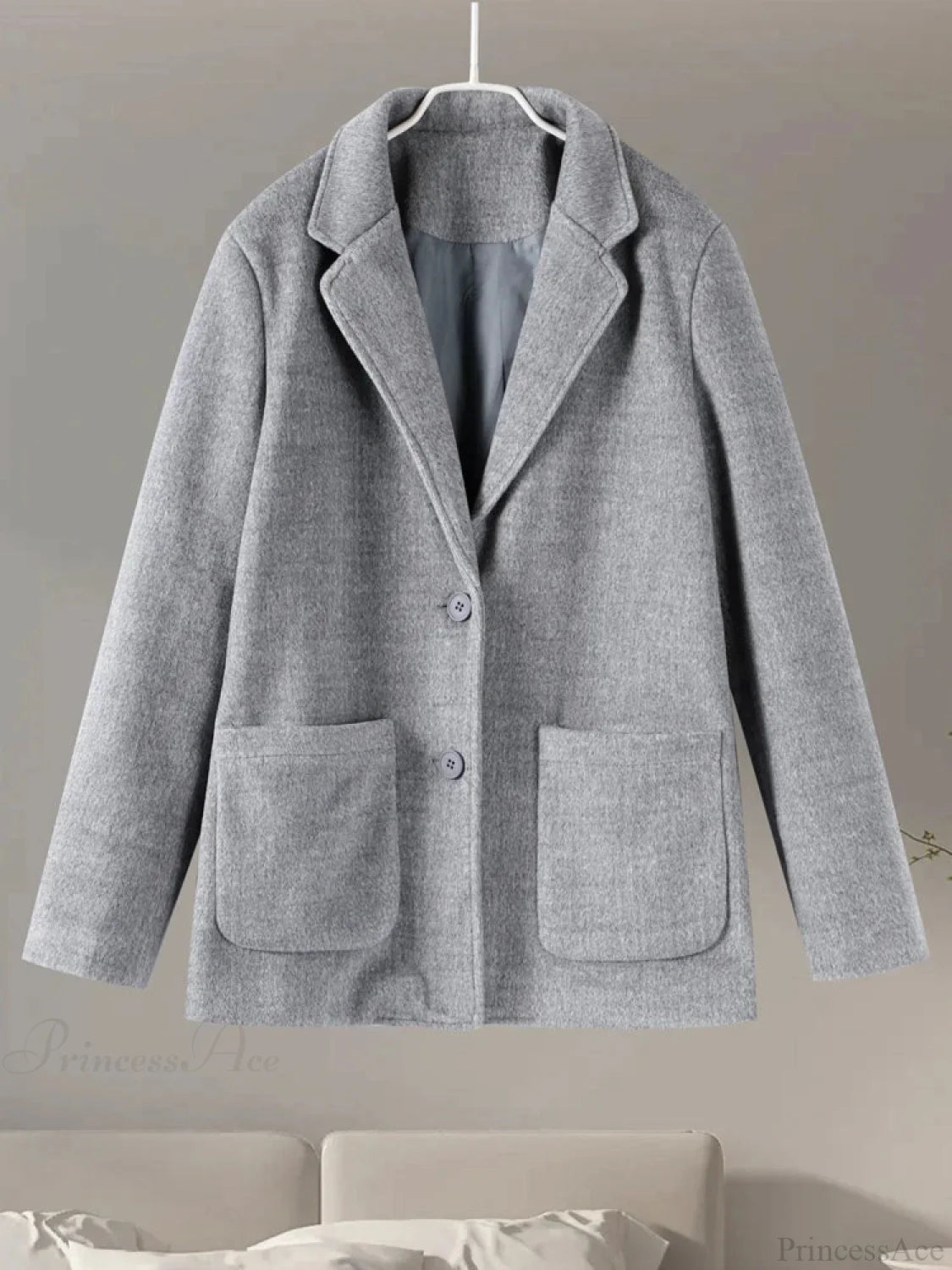 gray short coat