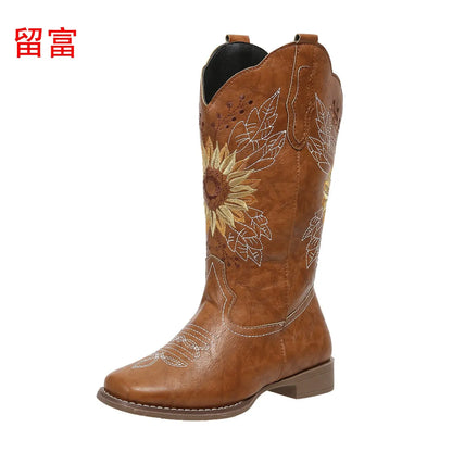 Chic Orthopedic Boots with Unique Design