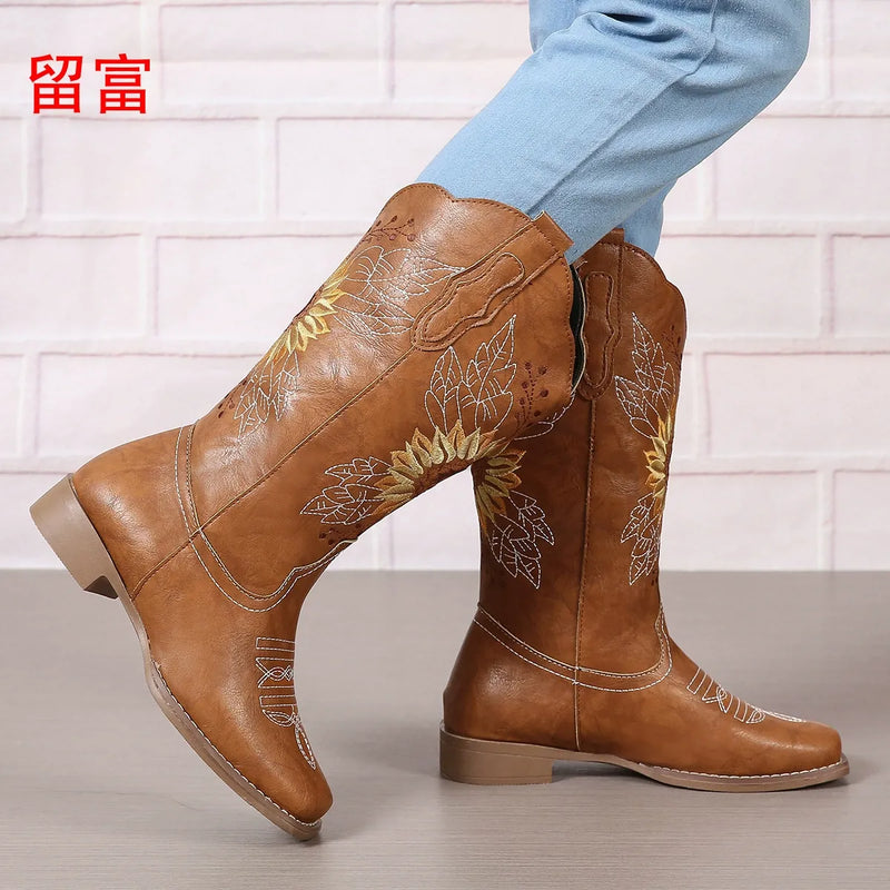 Chic Orthopedic Boots with Unique Design