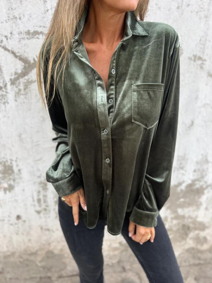 Timeless Vintage Style Shirt