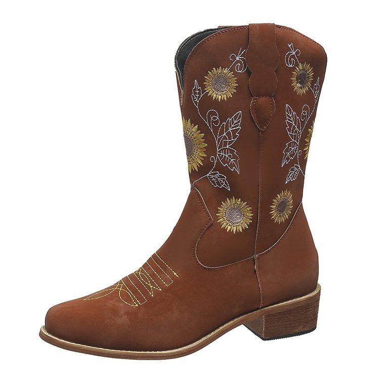 Graceful Orthopedic Boots for Modern Look