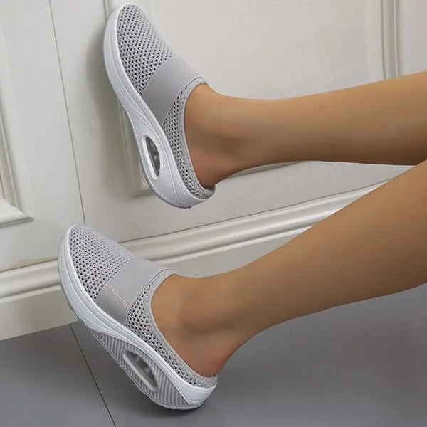 Graceful Orthopedic Sandals for Modern Look
