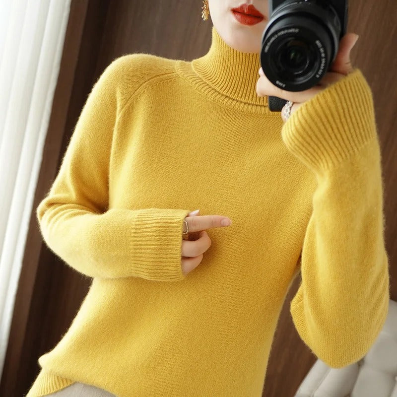 Elegantly Designed Pullover