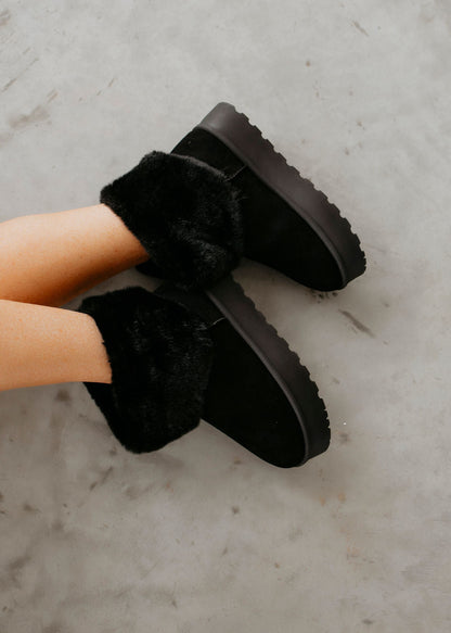 Chic Orthopedic Boots with Unique Design