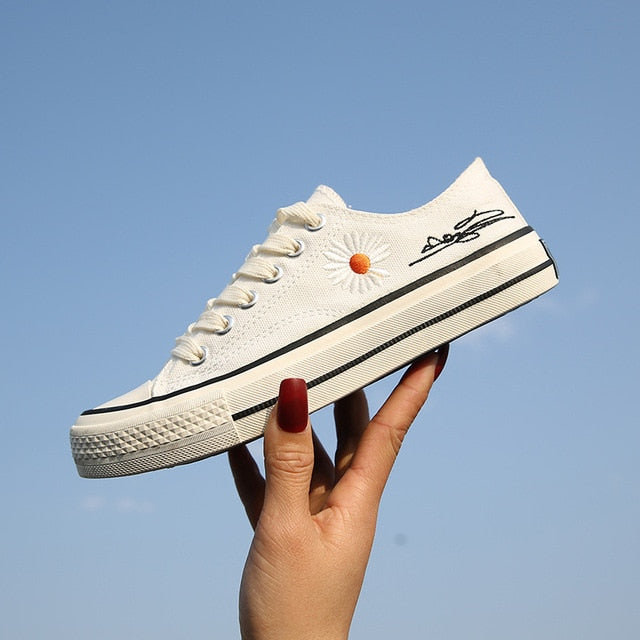 Classic Orthopedic Sneakers with Timeless Style