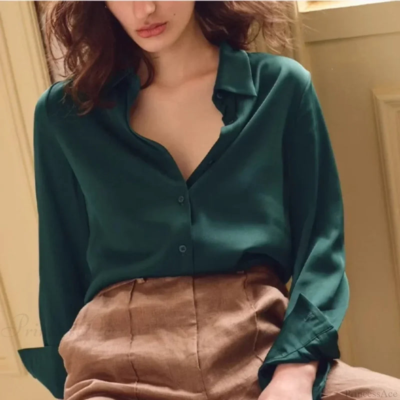 Timeless Vintage Style Blouse