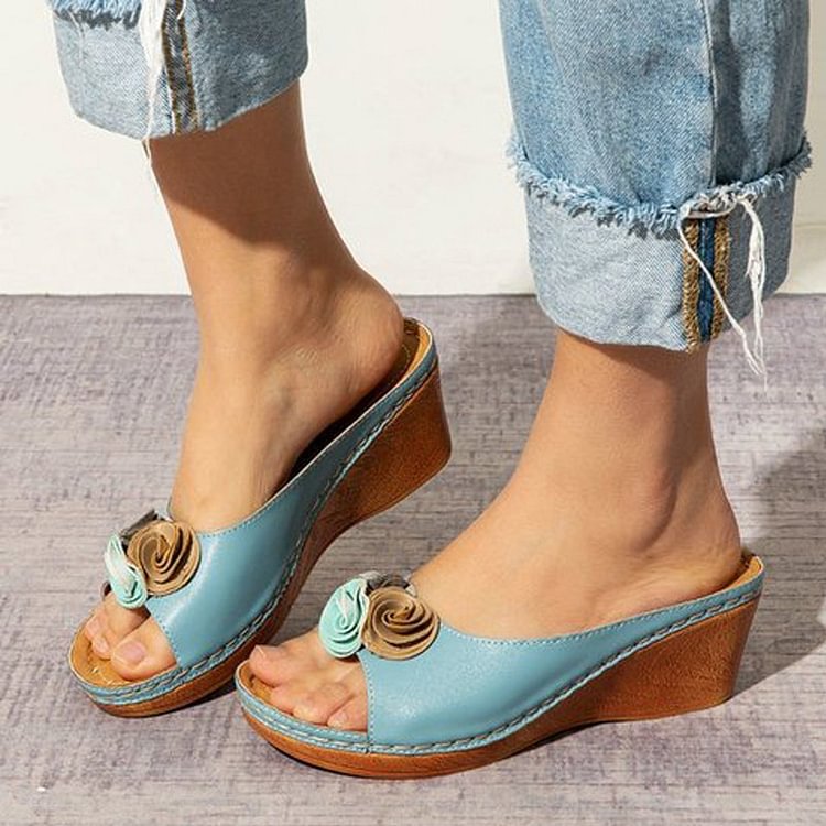 Classic Orthopedic Sandals with Timeless Style