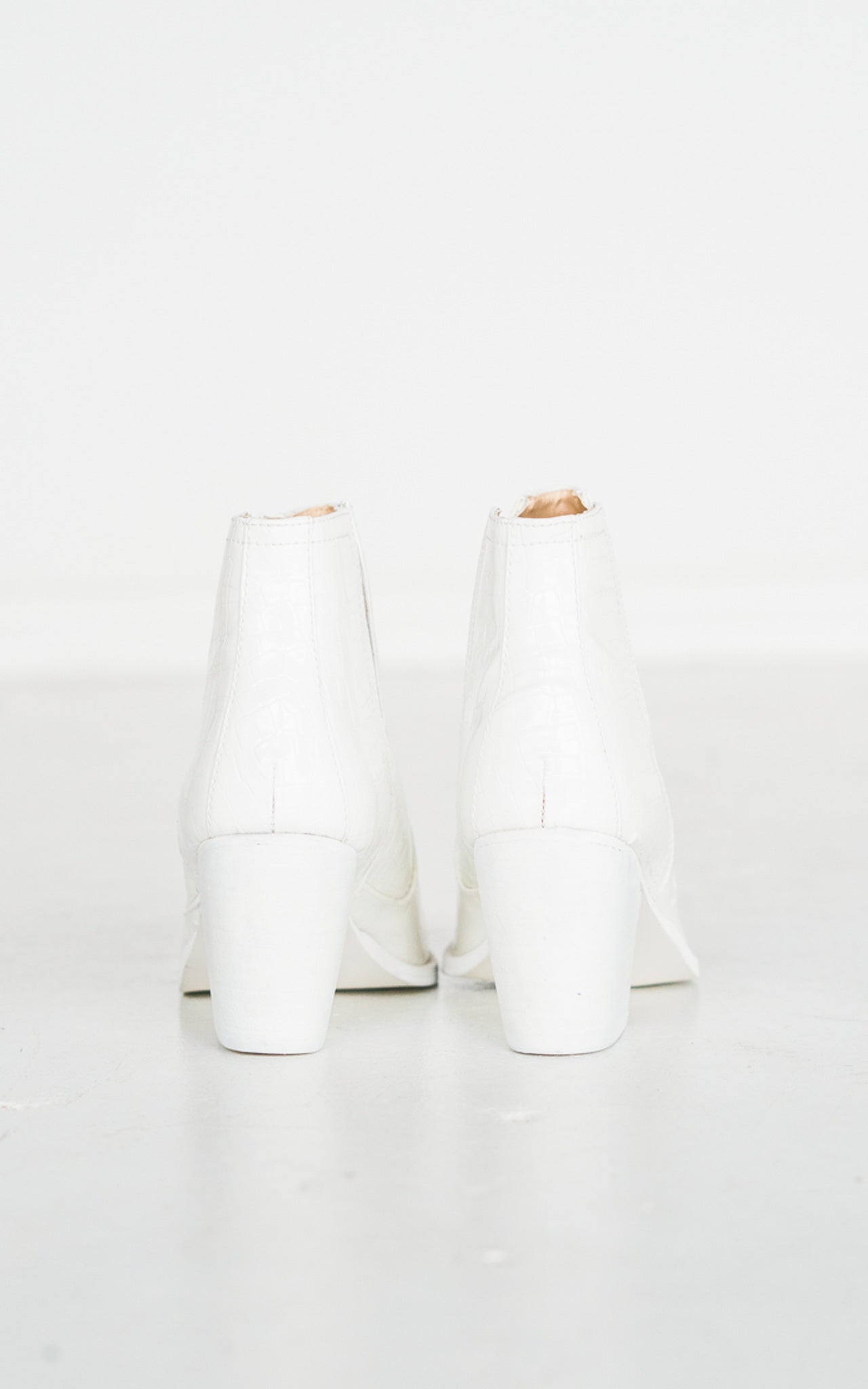 Chic Orthopedic Boots with Unique Design