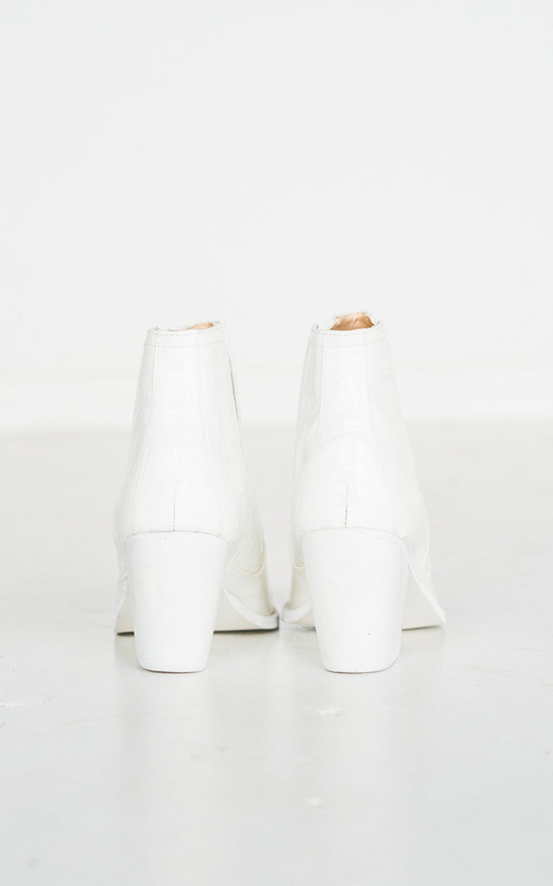 Chic Orthopedic Boots with Unique Design