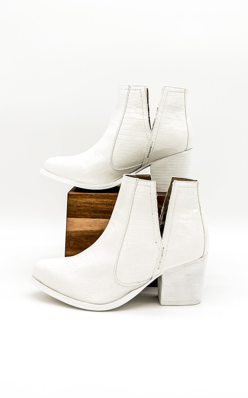 Chic Orthopedic Boots with Unique Design