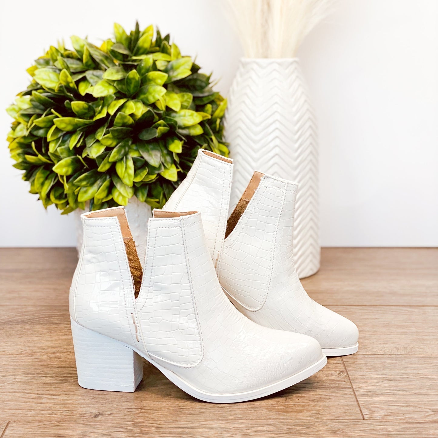 Chic Orthopedic Boots with Unique Design