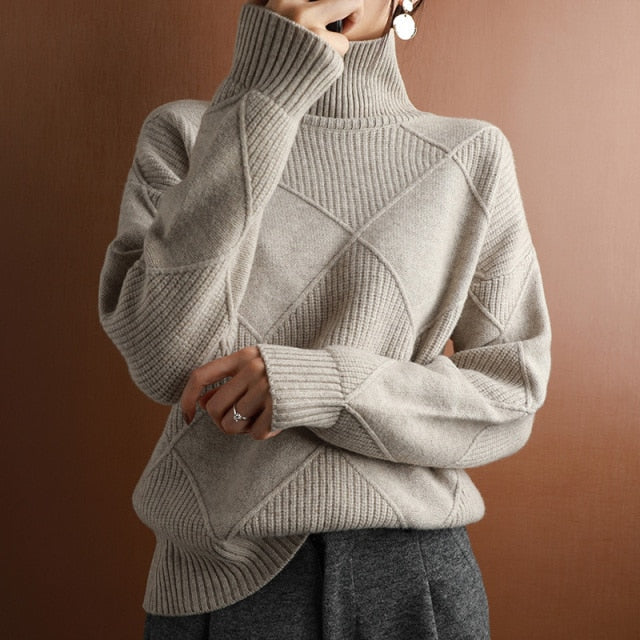 Elegantly Designed Pullover