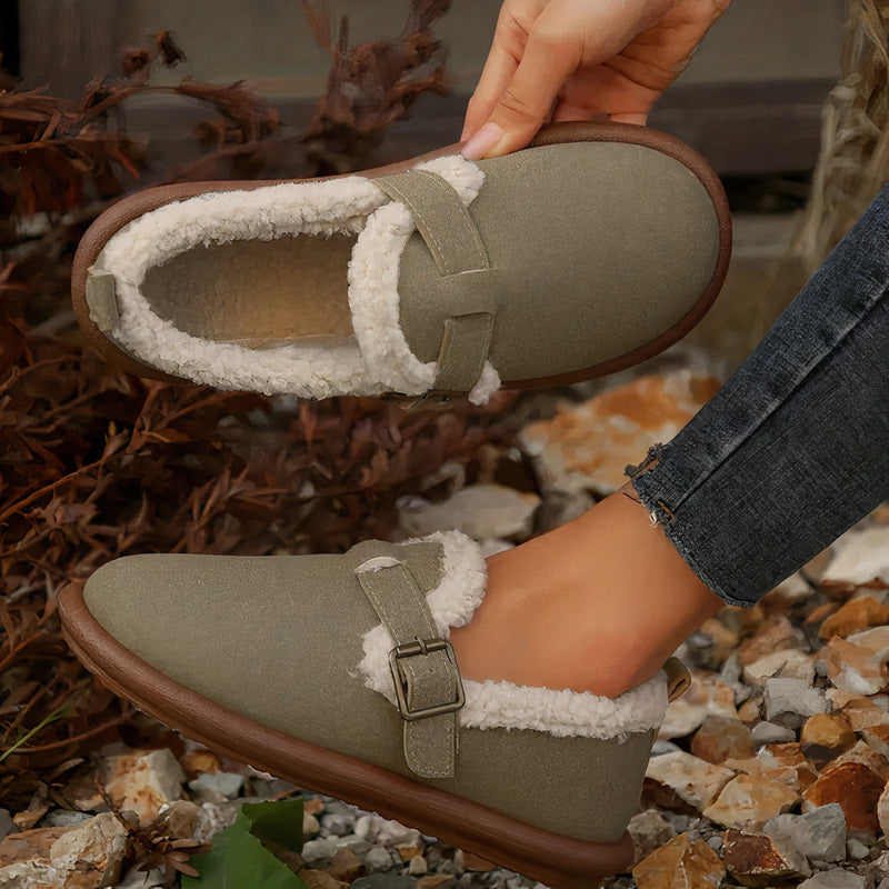 Graceful Orthopedic Sandals for Modern Look